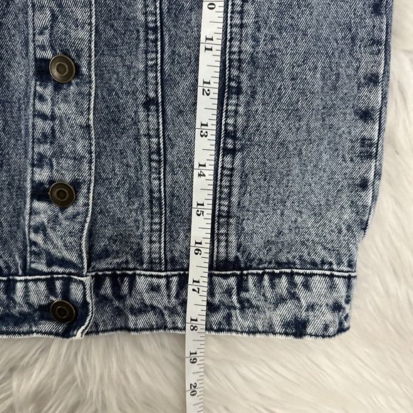 Barbie Girls Denim Jean Jacket M 100% Cotton Front Back Logo Light Wash - Picture 11 of 13